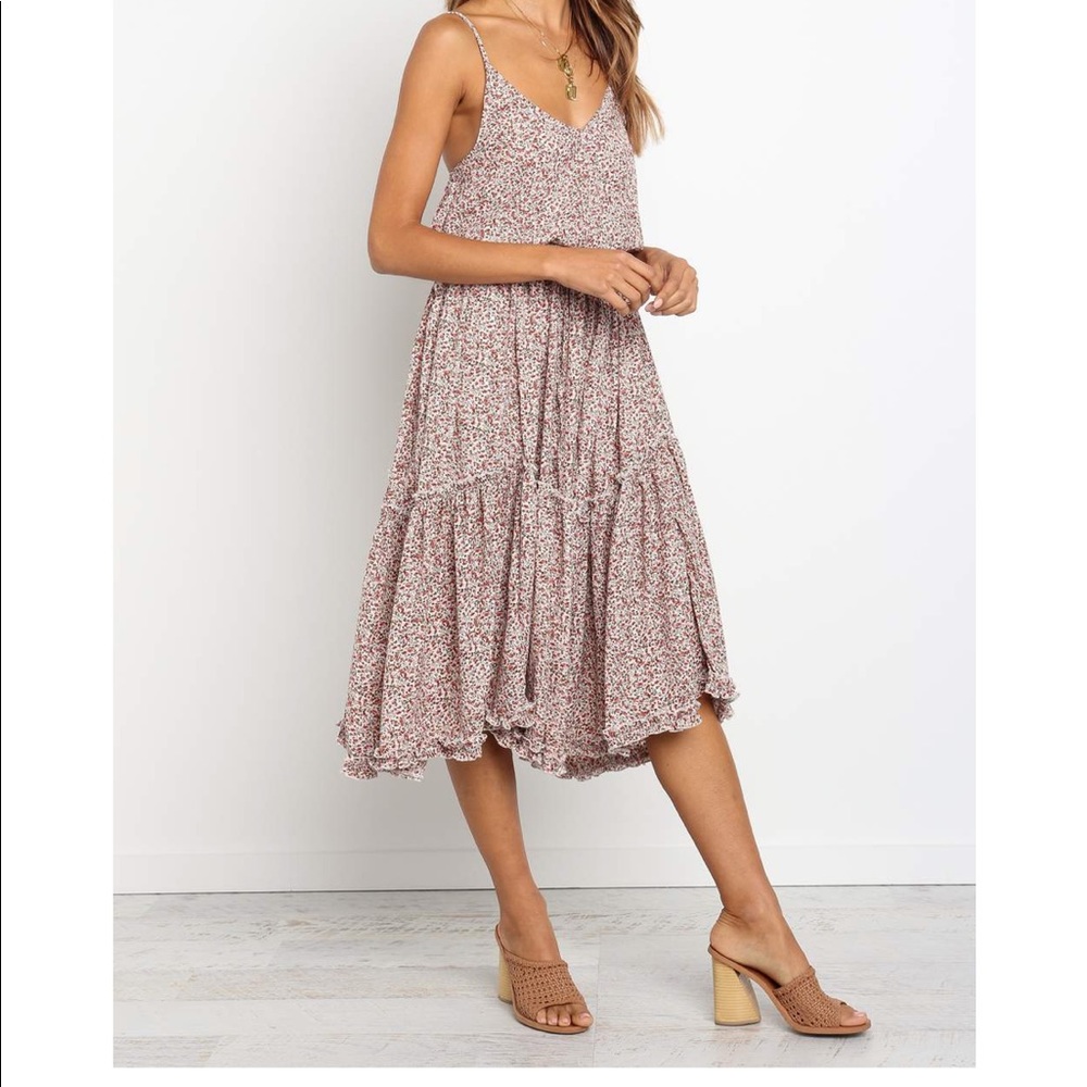 Floral printed dress with ruffle detailing